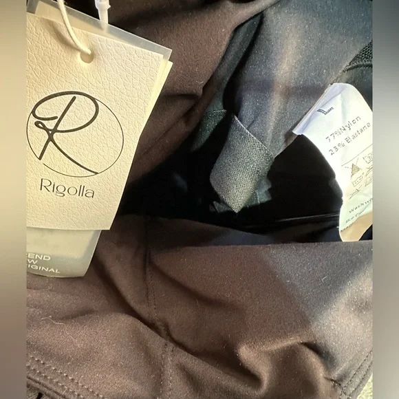 NWT Tennis Dress with Built-in Bra & Shorts Size Large - Picture 6 of 10